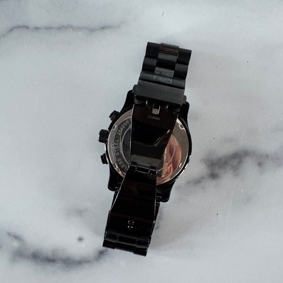 Michael Kors Black Watch fits 7” wrist - Picture 14 of 16